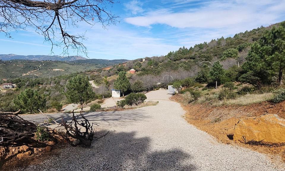 1st image of 5566 Acorn Patch Rd