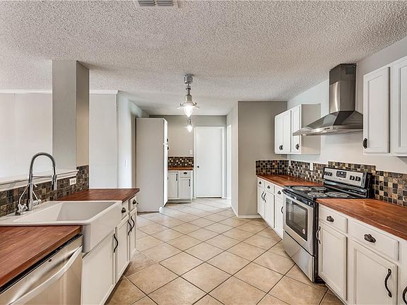 5th image of 1602 Creekridge Ct