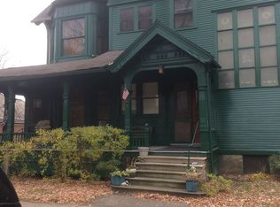 121 4th St NE APT 2, Massillon, OH