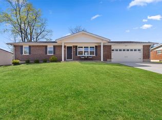 623 Clarence Dr, Saint Charles, MO 63301