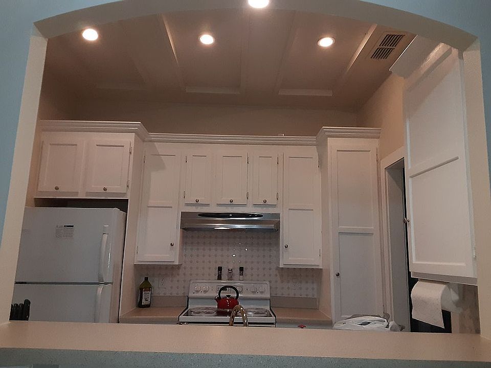 2nd image of 101 Walnut Ave