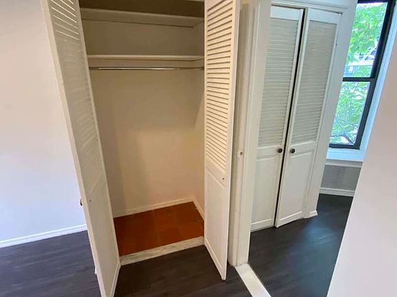 5th image of 324 W 43rd St APT 2A