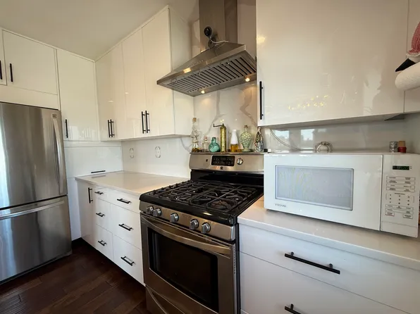 102 Ogden Avenue image 9 of 33