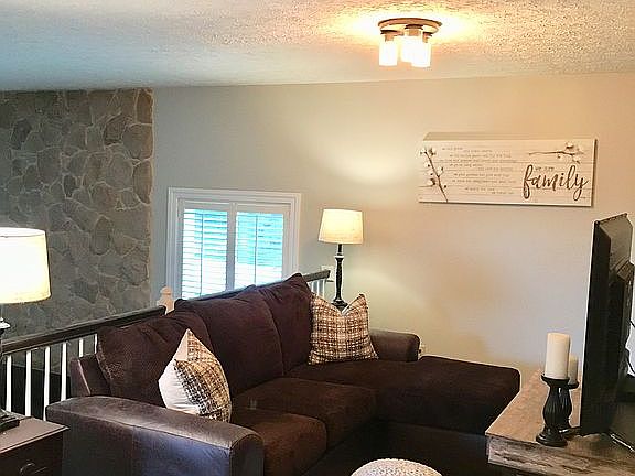 5th image of 5891 Sunscape Dr NE