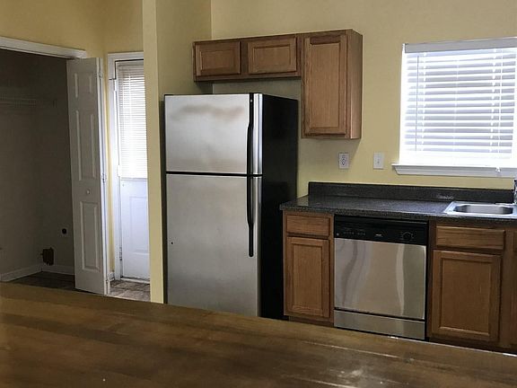 4th image of 109 Hawkeye Ln
