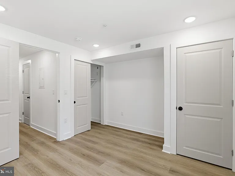 617 W Cumberland St #1 — Photo 9