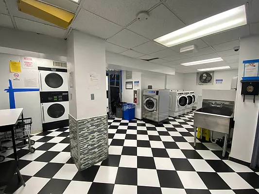 Rented by Evans Real Estate | media 13