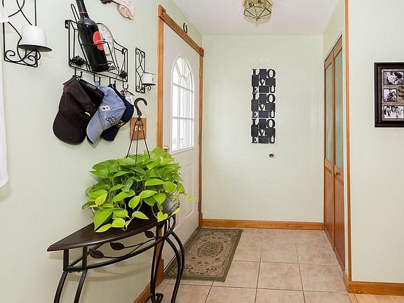3rd image of 4272 Amblewood Ln