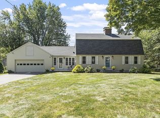98 Wallace Hill Rd, Townsend, MA 01469