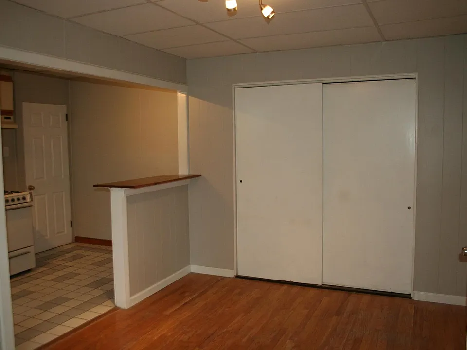 2418 E Allegheny Ave #A