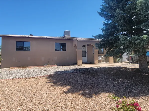 863 Camino Consuelo, Santa Fe, NM 87507