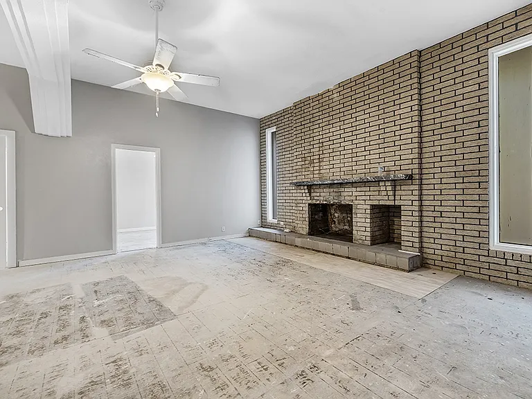 2305 Cherry Hill Rd — Photo 3