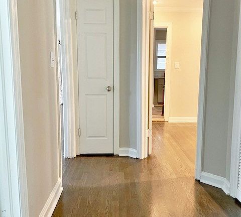 4th image of 599 Kennesaw Dr SE