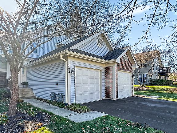 2nd image of 793 N Shady Oaks Dr