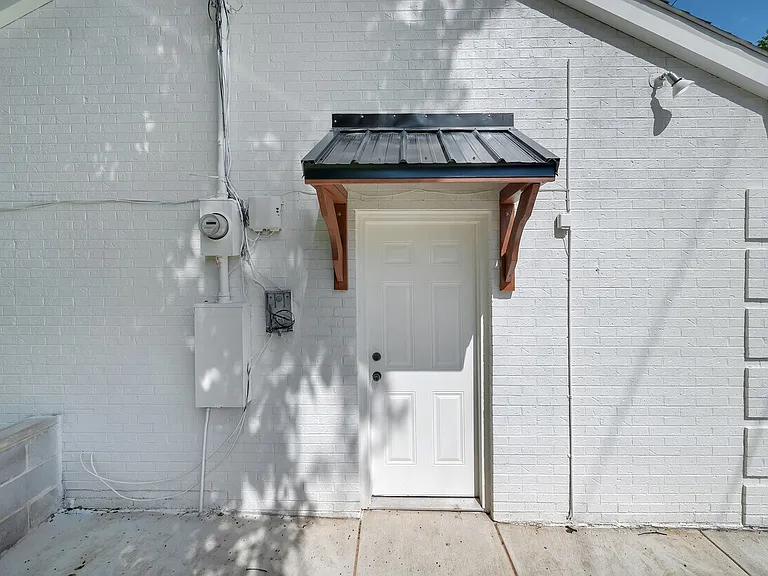 214 Templin Ave — Photo 5