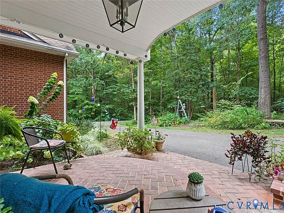3rd image of 18394 Taylors Creek Rd