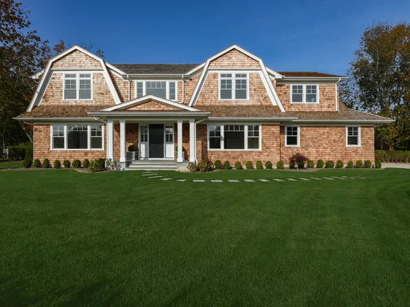 https://photos.zillowstatic.com/fp/6cbfe75125777add24053e539fec9496-p_e.webp