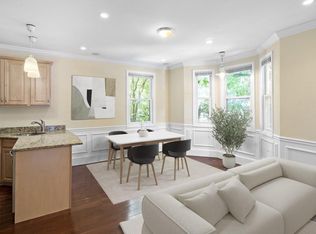 203 Harvard St #1, Cambridge, MA 02139