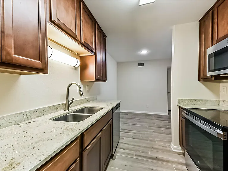1860 White Oak Dr #245 — Photo 14