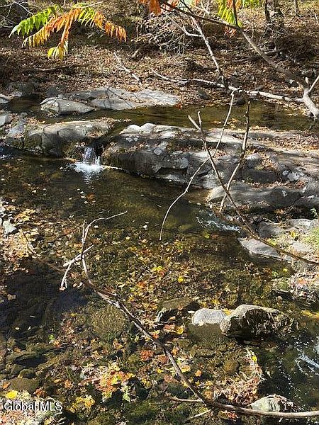 3rd image of 109 Lake Mills Road