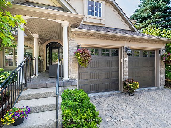 2nd image of 7 Wilton Trl