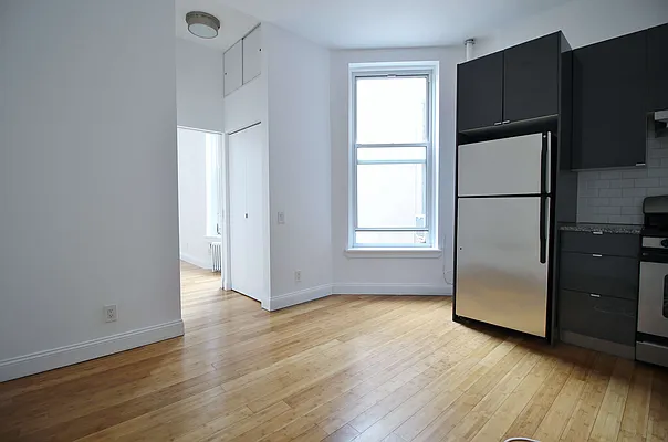 Rented by Julianna Realty Corp | media 19