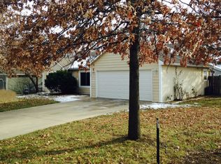 1705 E 25th Ter, Lawrence, KS 66046