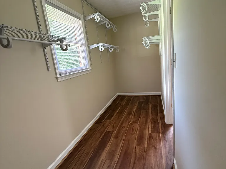 1085 Terry Ln — Photo 20