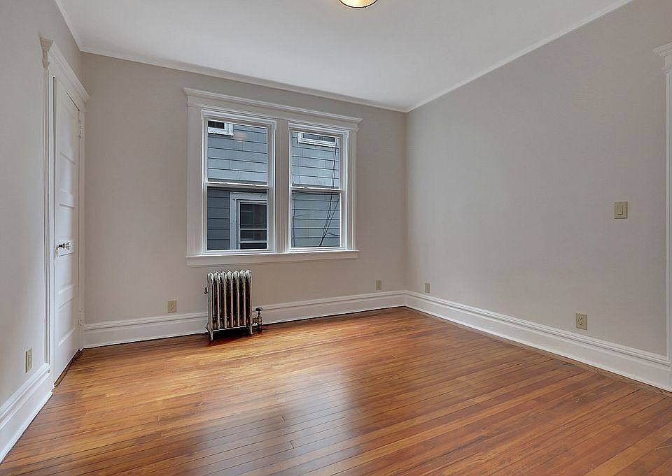 1st image of 158 Claremont Ave