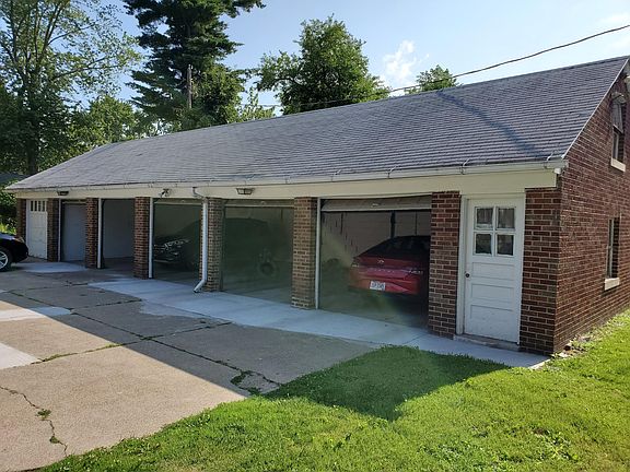 3rd image of 2222 Kenwood Blvd #5