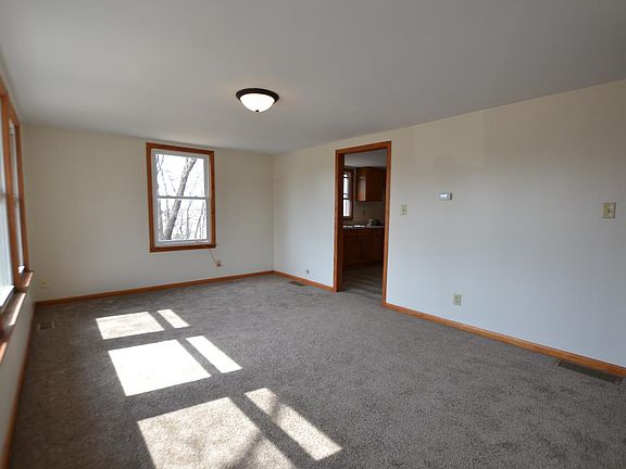 2nd image of 620 S Margaret St