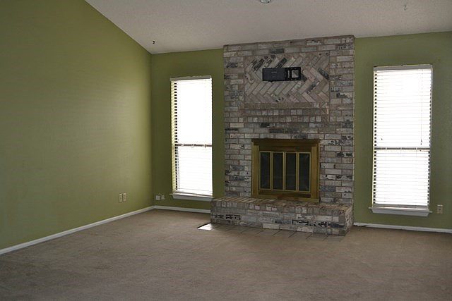 2nd image of 4407 Fairbanks Dr