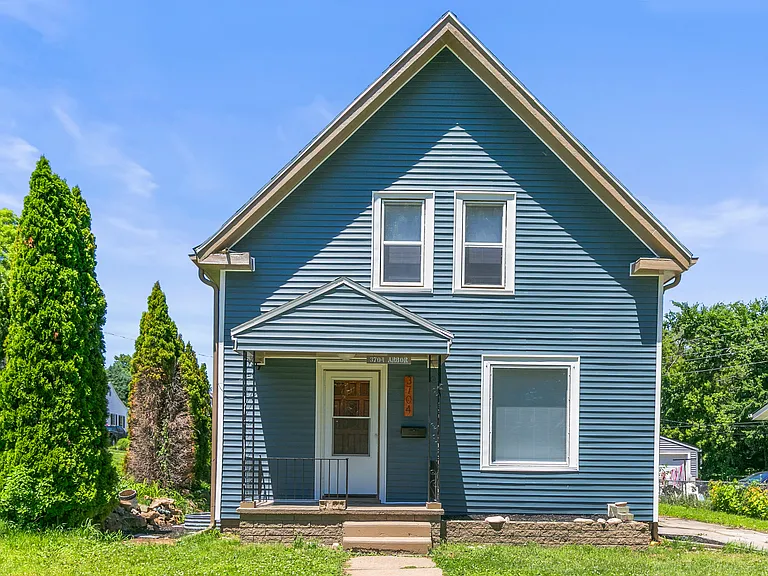 3704 Arbor St — Photo 1