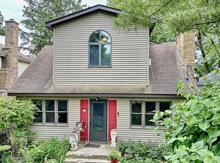 203 Dorothy Ct, Island Lake, IL 60042