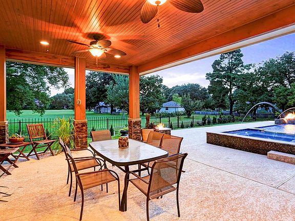 4th image of 3026 S Saddlebrook Ln