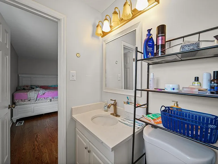 335 Meadowdale Ln — Photo 23