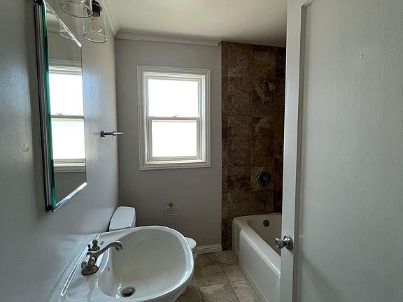 3rd image of 128 Claremont Ave