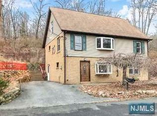 73 Magee Rd, Ringwood, NJ 07456