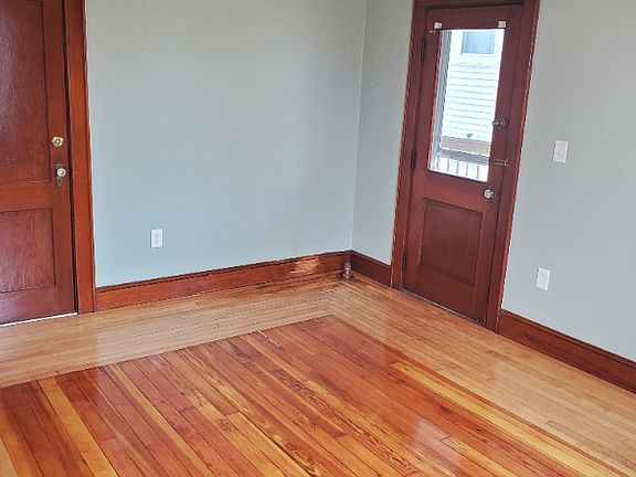 2nd image of 293 Amherst St #16243894