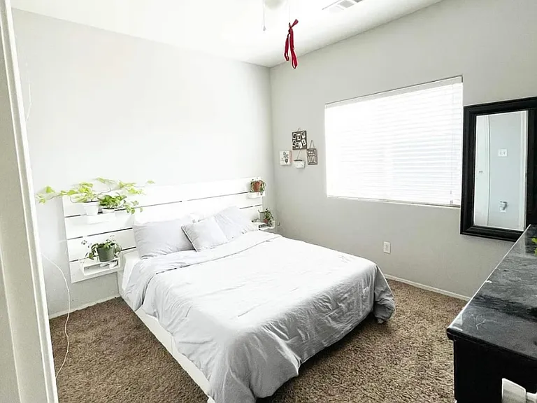 205 Derbyshire Dr — Photo 6