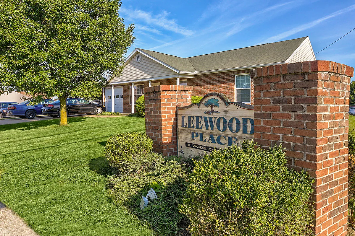 Leewood Place — Photo 2
