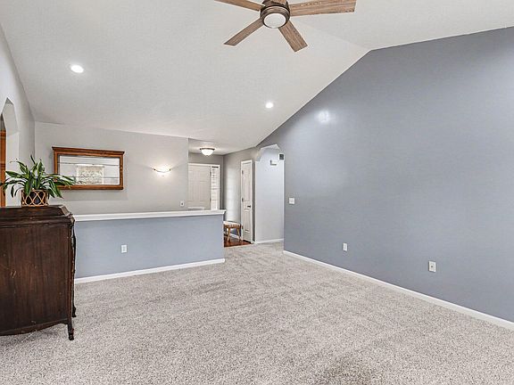 5th image of 10573 Keane Dr