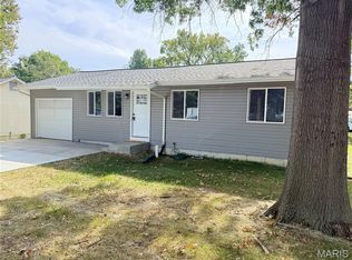 800 Flora Ave, Warrenton, MO 63383