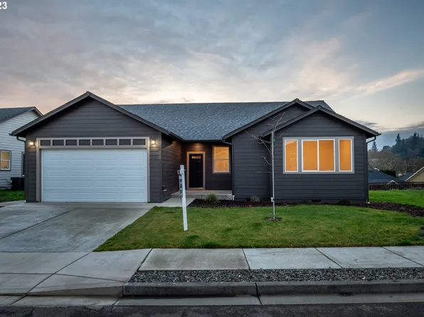 210 Wil Way, Winston, OR 97496