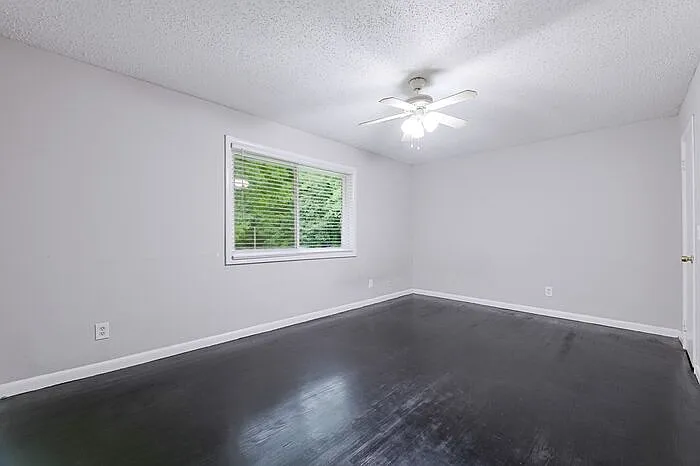1635 Line Cir #3 — Photo 15