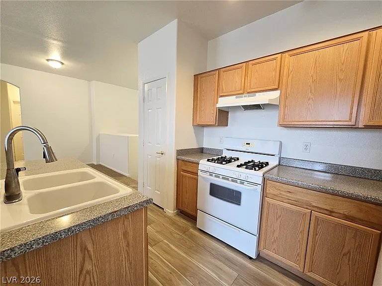 6320 Desert Leaf St #201 — Photo 8