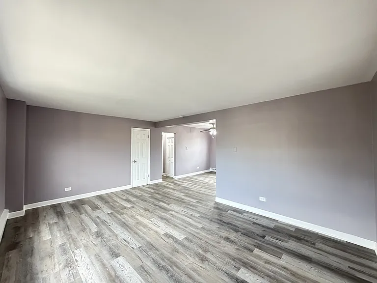2057 E 72nd St #4 — Photo 14