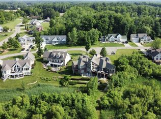 8573 Heron Ct, Watervliet, MI