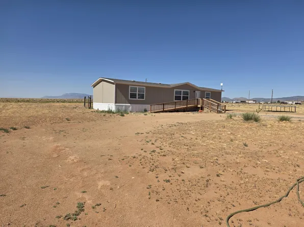 147 Manzano View Rd, Los Lunas, NM 87031