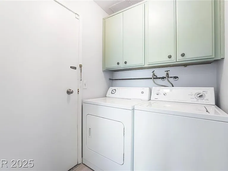 3141 Pinehurst Dr #C — Photo 30